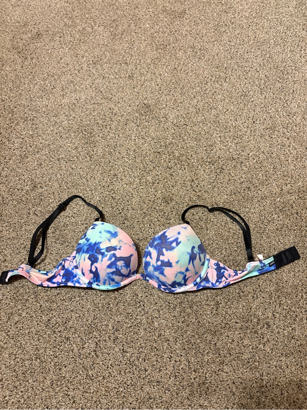 Wear Everywhere super push up VS PINK 32B